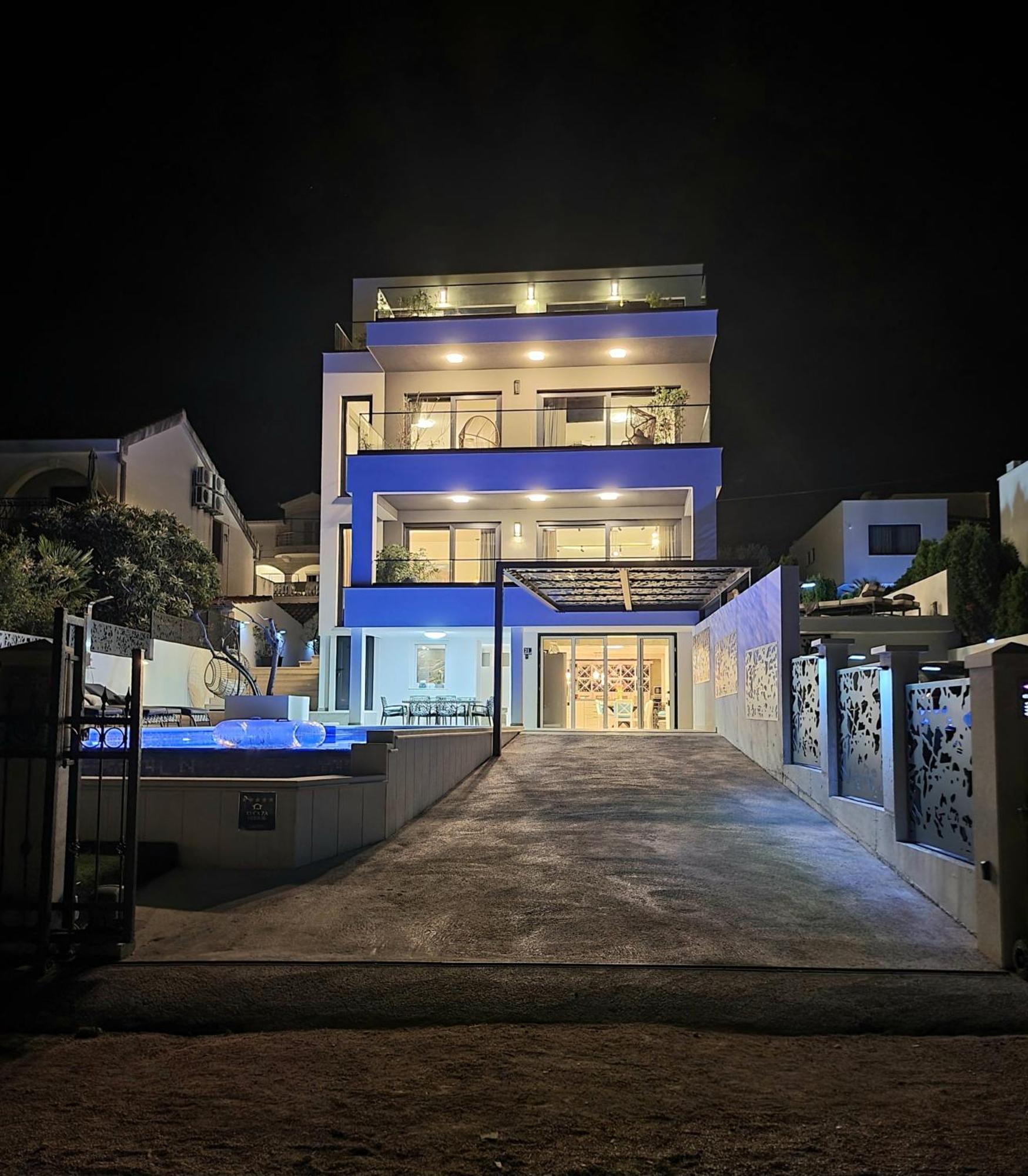 טרוגיר Villa Palace Al Nera מראה חיצוני תמונה